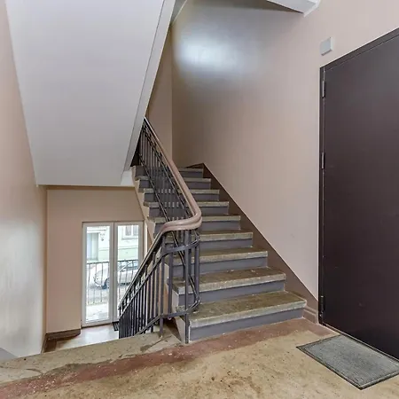 Revalia T1 Airport-bus Station *