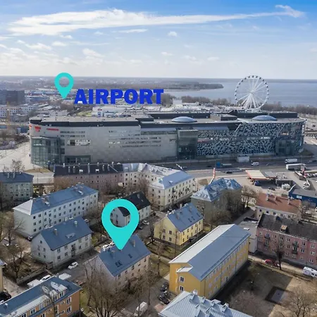 Revalia T1 Airport-bus Station タリン