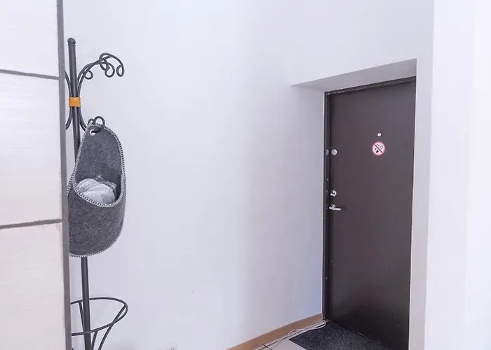 Revalia T1 Airport-bus Station アパート