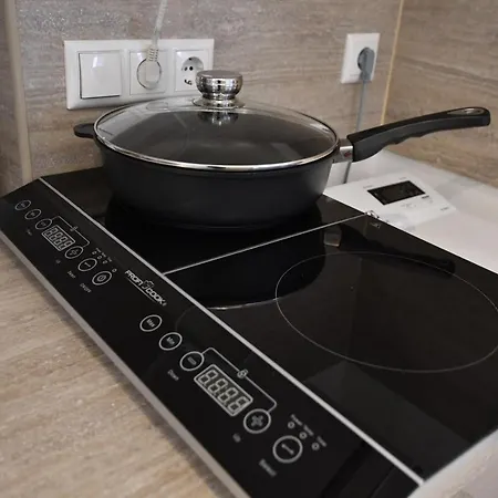 Revalia T1 Airport-bus Station Apartment *