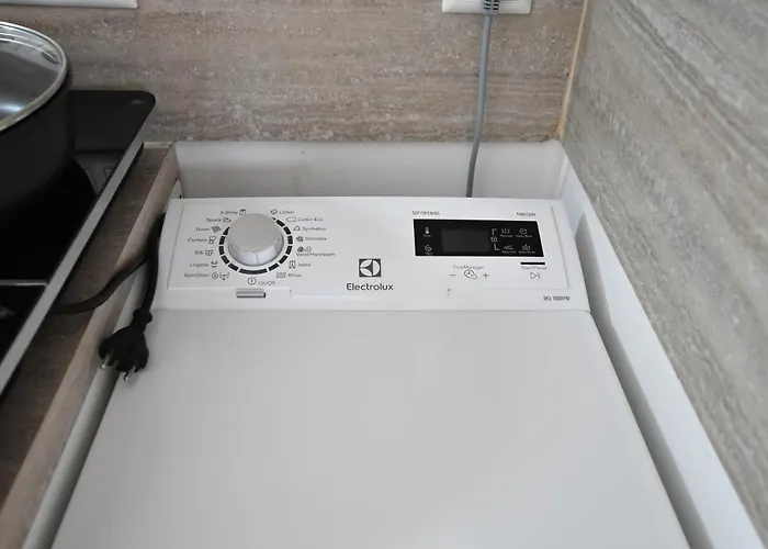 Revalia T1 Airport-bus Station * Ταλίν