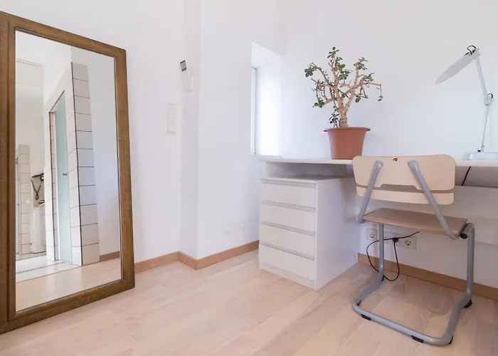 Revalia T1 Airport-bus Station